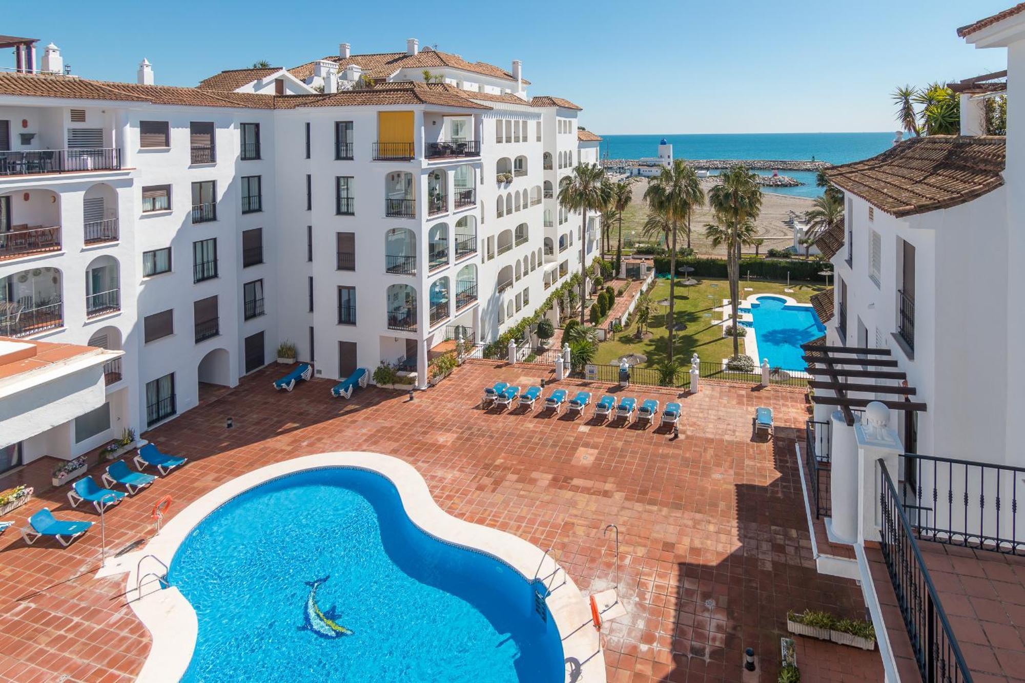 2233-Lovely 2 Bedrooms On The Beach, Pool And Port Manilva Εξωτερικό φωτογραφία